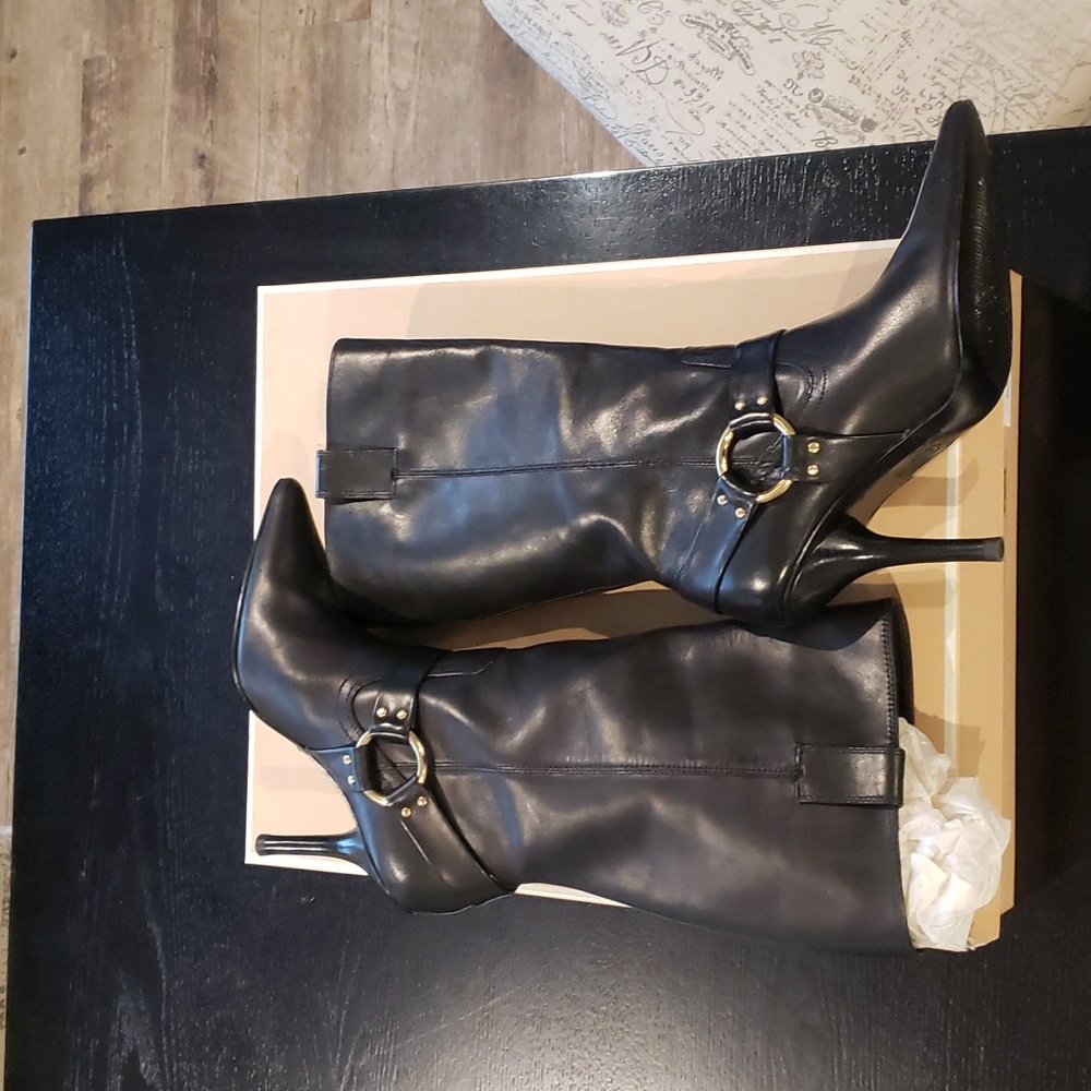 EUC! MICHAEL KORS "WESTGATE" BOOT 6 - Picture 3 of 9